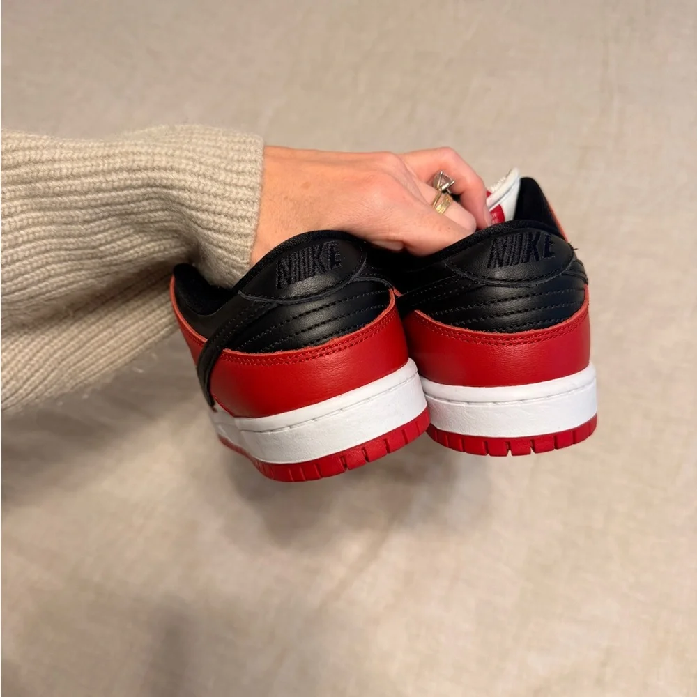Nike SB Dunk low pro ‘J-pack Chicago’ sneakers varsity red size 38 / mens 5.5EUC